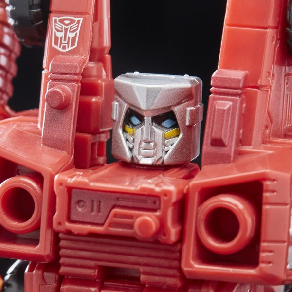 New Images Wfc Holo Mirage Astrotrain Spinster Crosshairs Aragon Impactor  (18 of 22)